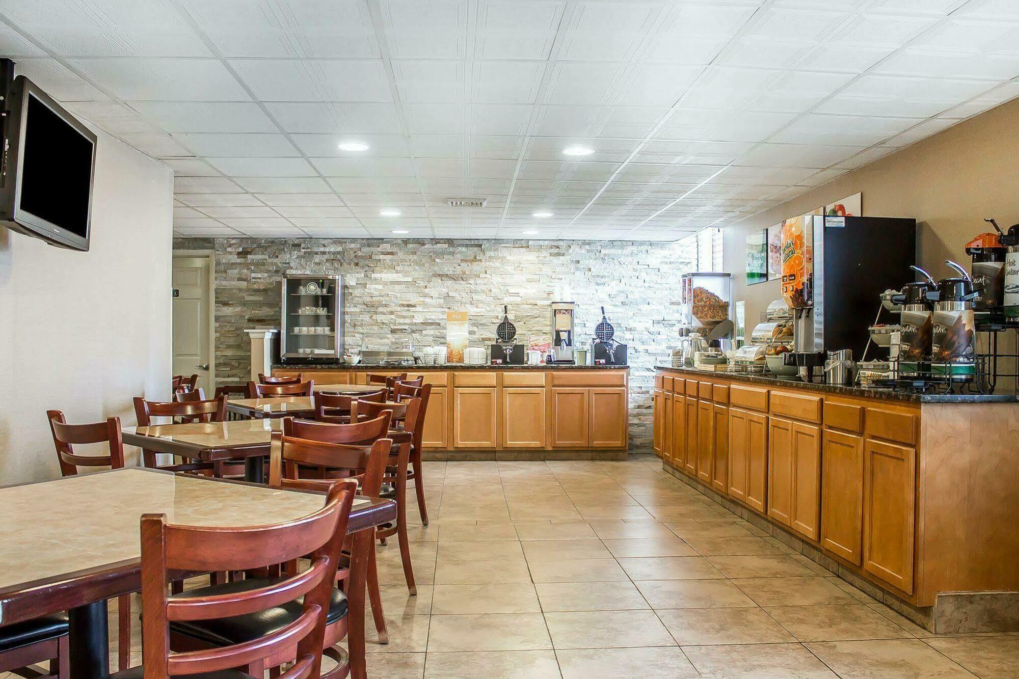 Baymont By Wyndham Scranton Dunmore Экстерьер фото