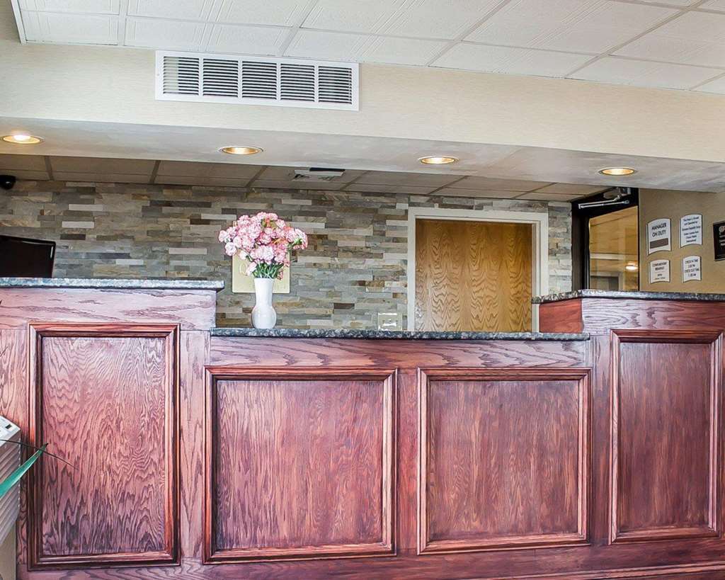 Baymont By Wyndham Scranton Dunmore Интерьер фото